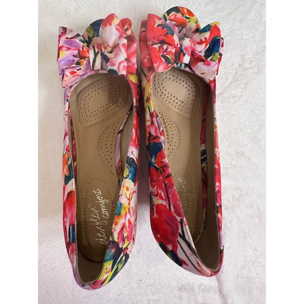 Dexflex Comfort Women Floral Peep Toe WedgeMulti Color Bow Accent Size 8.5